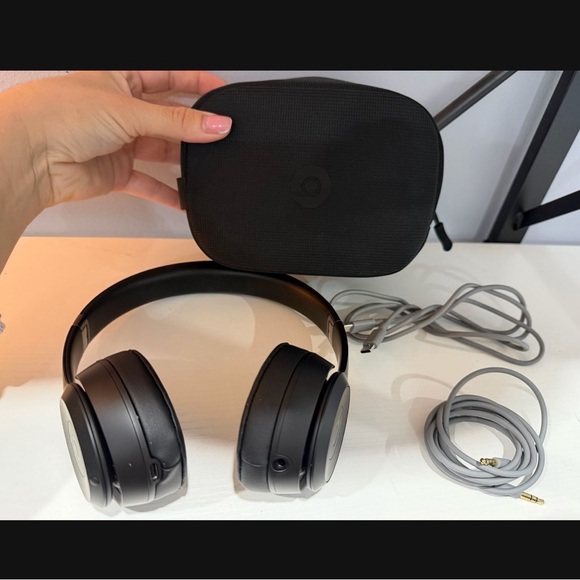 Beats by Dre Over-Ear Headphones in Black with Gray Cables